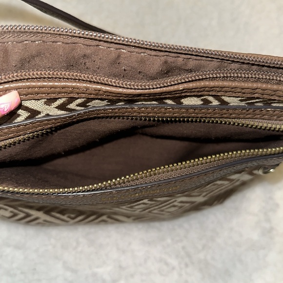 Liz Claiborne Monogram Bag - Picture 4 of 13